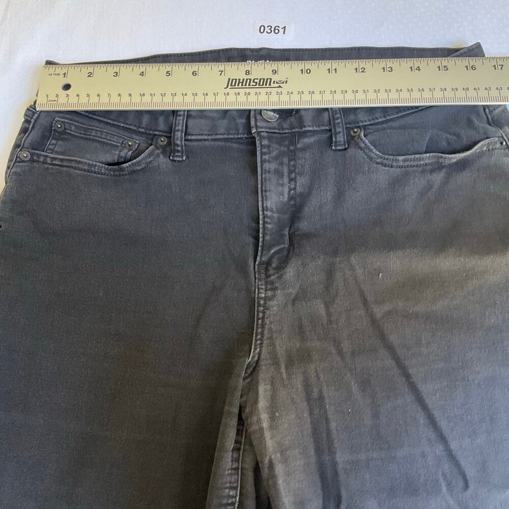 DKNY Women Denim Shorts size 16, Black - Picture 2 of 10